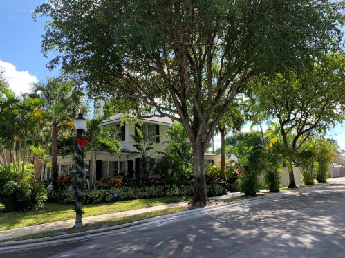 3218 Spruce Ave, West Palm Beach, FL 33407-5154
