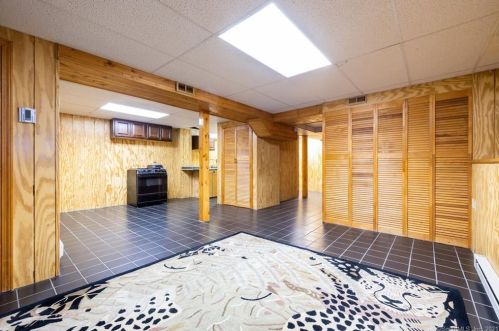 80 Mount Sumner Dr, Manchester CT  06043-7248 exterior