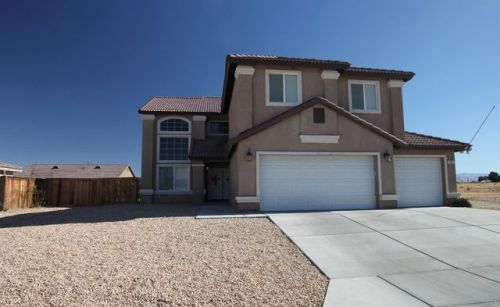 13011 Whispering Creek Way, Victorville, CA 92395-5340