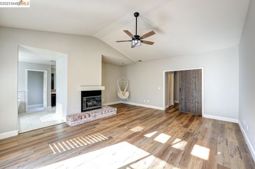 1579 Jasmine Cir, Oakley CA  94561-2652 exterior