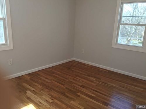 1427 Nelden Rd, Teaneck NJ  07666-6056 exterior