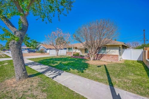 4069 Kingsbury Pl, Riverside, CA 92503-3838
