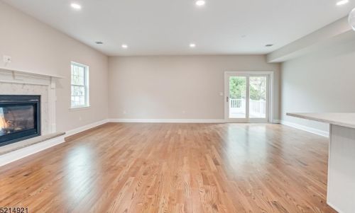 421 River Rd, Rahway NJ  07065-4203 exterior