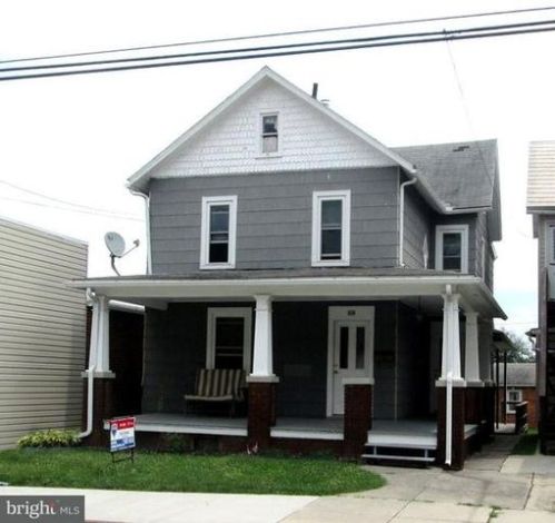 419 Middle St, Hanover, PA 17331-2543
