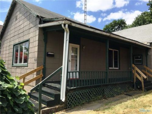 618 Riverside Ave, Defiance, OH 43512-2843