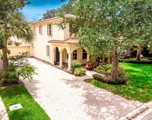 331 October St, West Palm Beach, FL 33410-1547