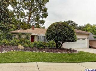 2100 Grand Oaks Ave, Altadena CA  91001-3502 exterior