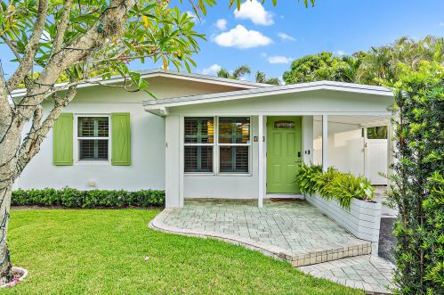 250 10th St, Delray Beach FL  33444-4048 exterior