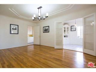 1145 Rimpau Blvd, Los Angeles CA  90019-1812 exterior