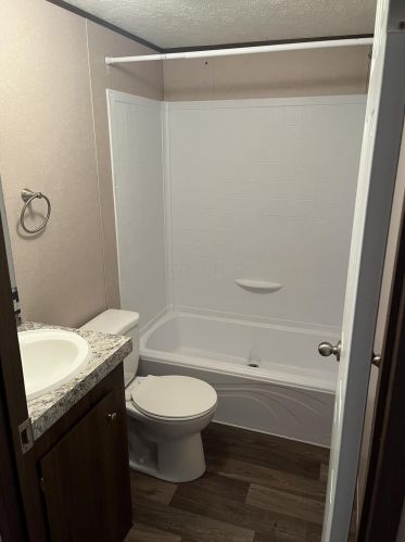 246 Rosie Ave, Pataskala OH  43062 exterior