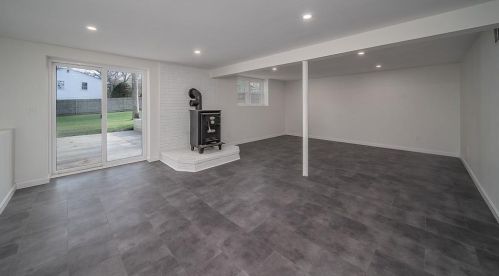 22 Bow Run, South Kingstown RI  02874-2471 exterior