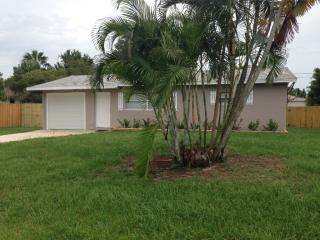 441 Fleming St, Sebastian, FL 32958-4211