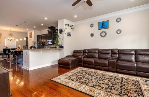 136 Seneca Pl, Seven Fields, PA 16046-4000