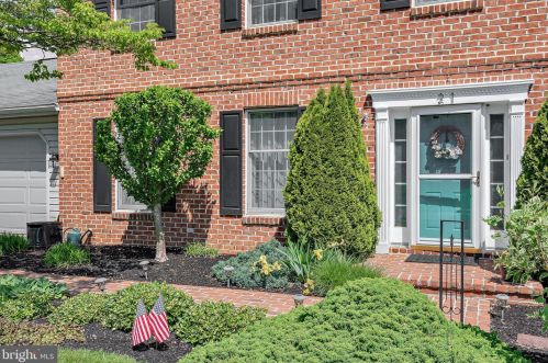 21 Strayer Dr, Carlisle PA  17013-4403 exterior