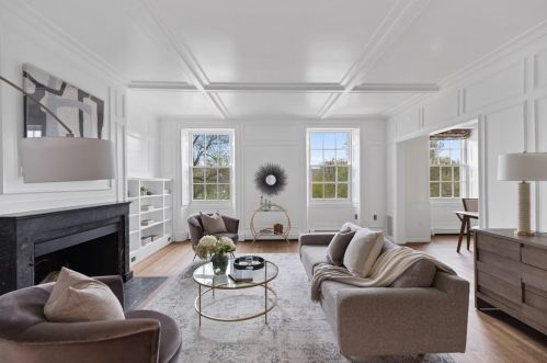 61 Beacon St, Boston, MA