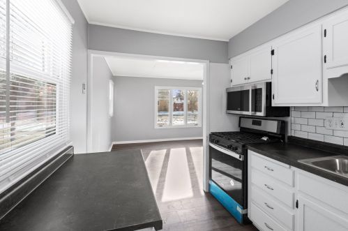 206 Morgan Ave, Milwaukee WI 53207-3724 exterior