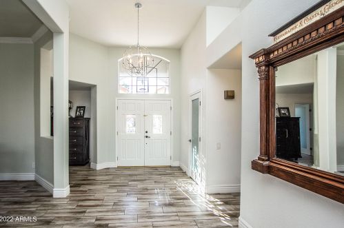 1820 Monarch Bay Dr, Gilbert AZ 85234-2713 exterior