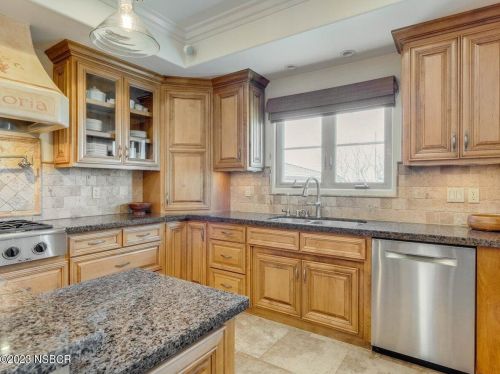 2114 Fallen Leaf Dr, Santa Maria CA  93455-5733 exterior