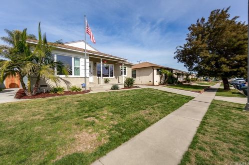 5709 Eberle St, Lakewood, CA 90713-1838