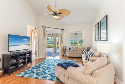 2205 Clipper Way, Naples FL  34104-3319 exterior