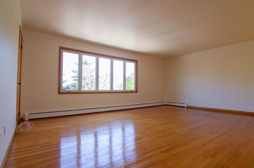 11 Gregg Ln, Bayonne NJ  07002-3706 exterior