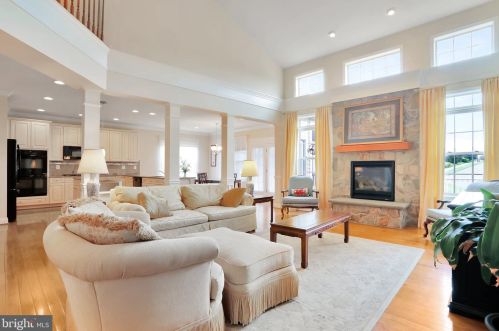 315 Lewis Washington Dr, Charles Town WV  25414-5666 exterior