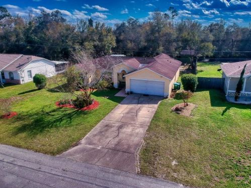 2871 Staten Dr, Deltona, FL 32738-9157