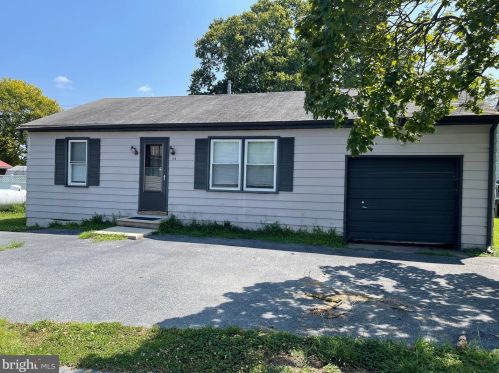 306 Pennsylvania Ave, Delmar, DE 19940-1135
