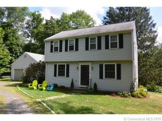 58 Railtree Hill Rd, Woodbury, CT 06798-2601