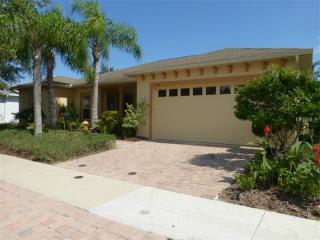 597 Highlands Hammock Dr, Kissimmee, FL 34759-3224
