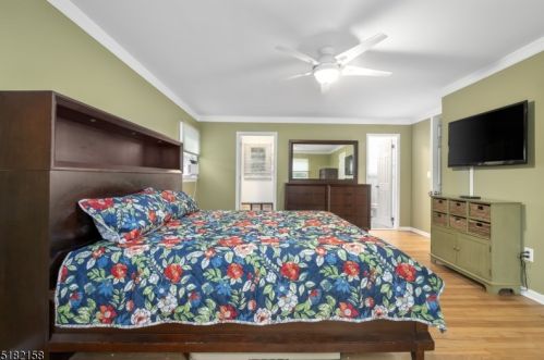 338 10th Ave, Manville NJ  08835-1105 exterior