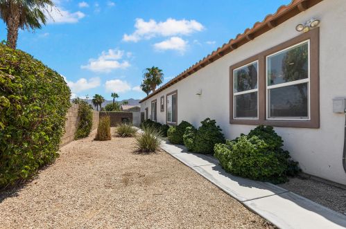 81326 Golden Barrel Way, La Quinta CA  92253-9325 exterior