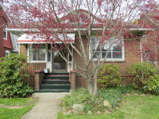774 Damon St, Akron, OH 44310-4028