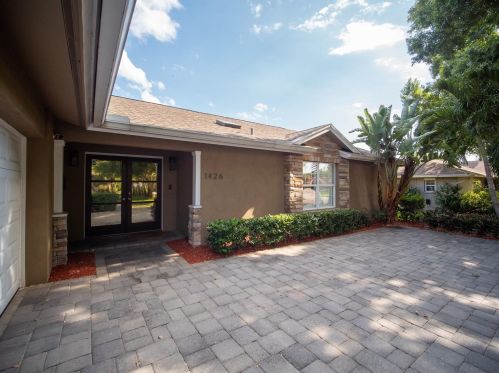 1426 75th Cir, Saint Petersburg, FL 33702-4622