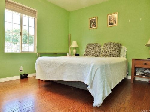 2888 Charlemagne Ave, Long Beach CA 90808-3401 exterior