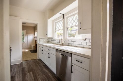 1229 Lyons Ave, Turlock CA  95380-4120 exterior
