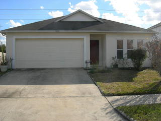 9048 Shindler Crossing Dr, Jacksonville FL  32222-4107 exterior