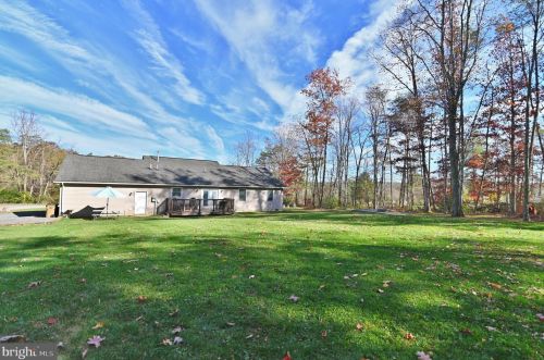 23 Bobby Ln, Edinburg VA  22824-2552 exterior