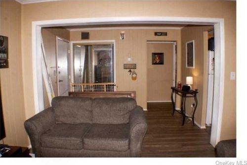 154 Rinaldi Blvd, Poughkeepsie, NY 12601-3920