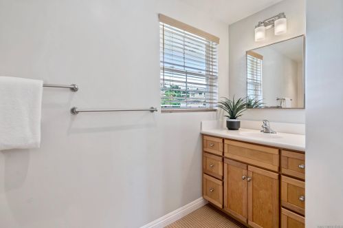 1151 Turquoise St, San Diego CA 92109-1247 exterior