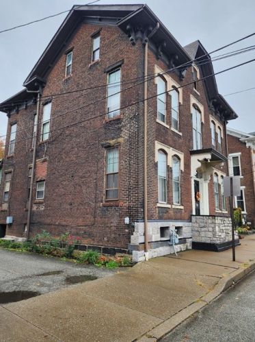 508 Ligonier St, Latrobe, PA 15650-1424