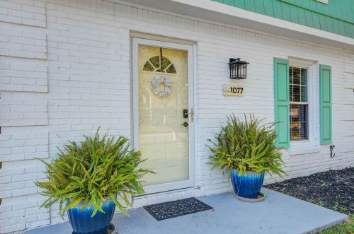 1077 Shadow Dr, Mount Pleasant, SC 29464-3709