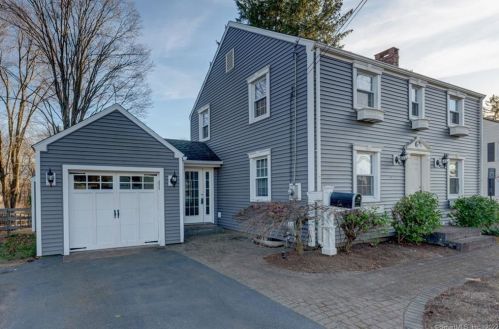 89 Forest St, Hartford, CT 06118-2311