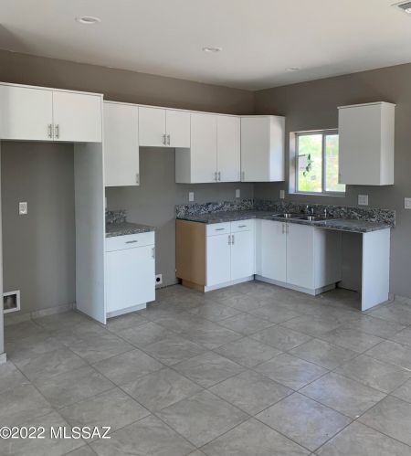 4330 Elvado Rd, Tucson AZ  85746-9355 exterior