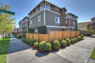 4526 Dayton Ave, Seattle, WA 98103-6424