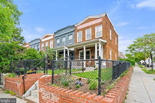 332 Bryant St, Washington, DC 20002-1122