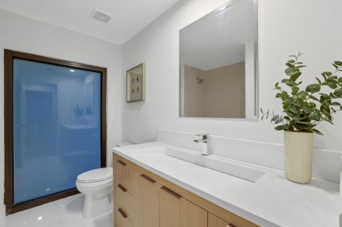 4315 Lakewood Dr, Delray Beach FL  33445-9004 exterior