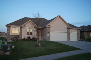 9329 172nd St, Omaha, NE 68136-4200