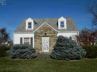 3313 Cleveland Rd, Mitiwanga, OH 44839-9551