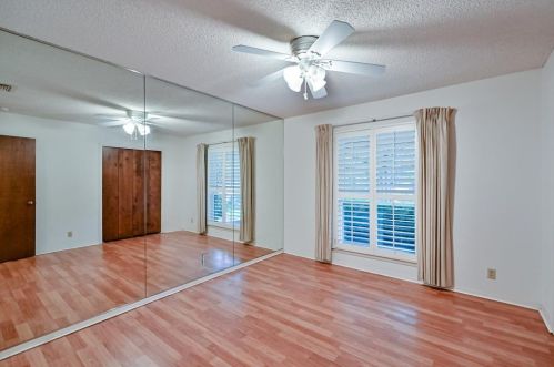 5662 Vega Dr, Fort Worth TX  76133-2962 exterior